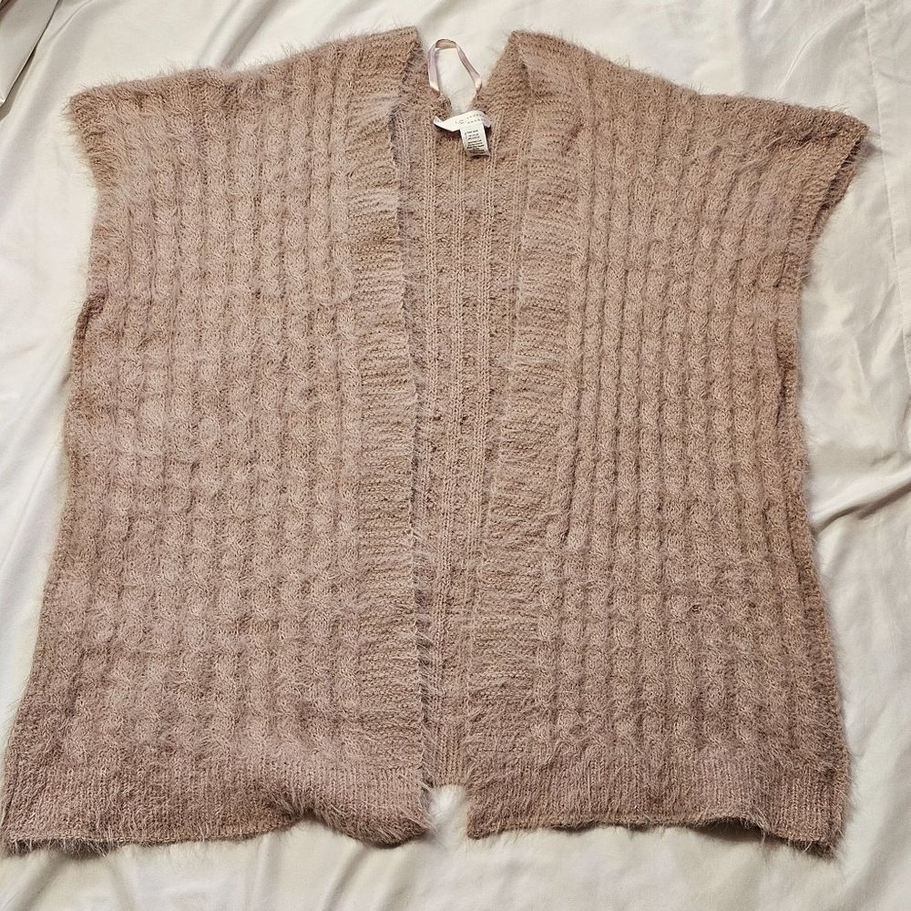 Lauren Conrad Fluffy Sleeveless Open Front Cardigan OS - Picture 5 of 6